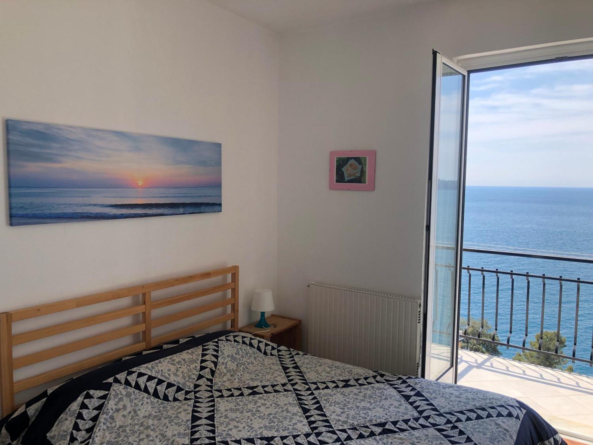 Davanti Al Mare E A Portofino - In Front Of The Sea And Portofino Apartment โซอาลยี ภายนอก รูปภาพ