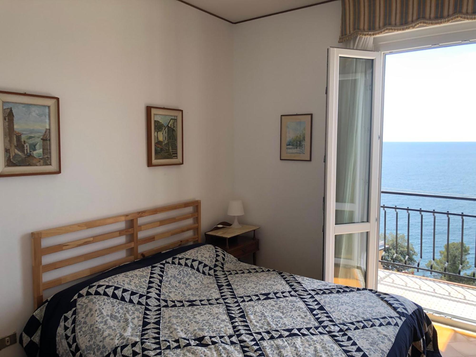 Davanti Al Mare E A Portofino - In Front Of The Sea And Portofino Apartment โซอาลยี ภายนอก รูปภาพ